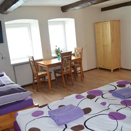 Kosmonosy, Hradistska 181 홈스테이