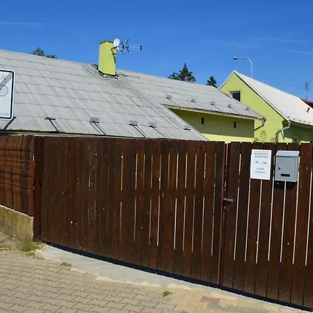 Kosmonosy, Hradistska 181 *