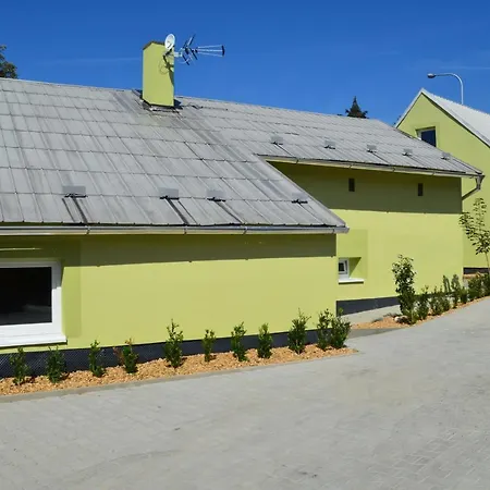 홈스테이 Kosmonosy, Hradistska 181 *