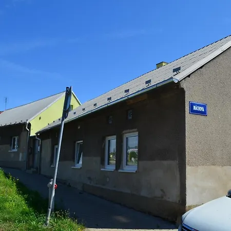 Kosmonosy, Hradistska 181 *