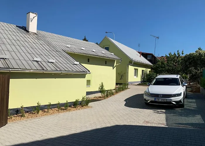 Homestay Kosmonosy, Hradistska 181